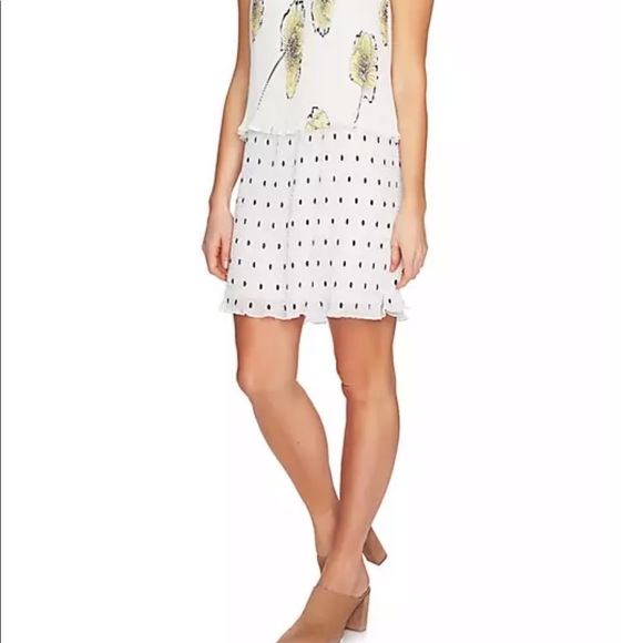 1. State mixed print ivory floral pleated dress size small - Picture 10 of 11